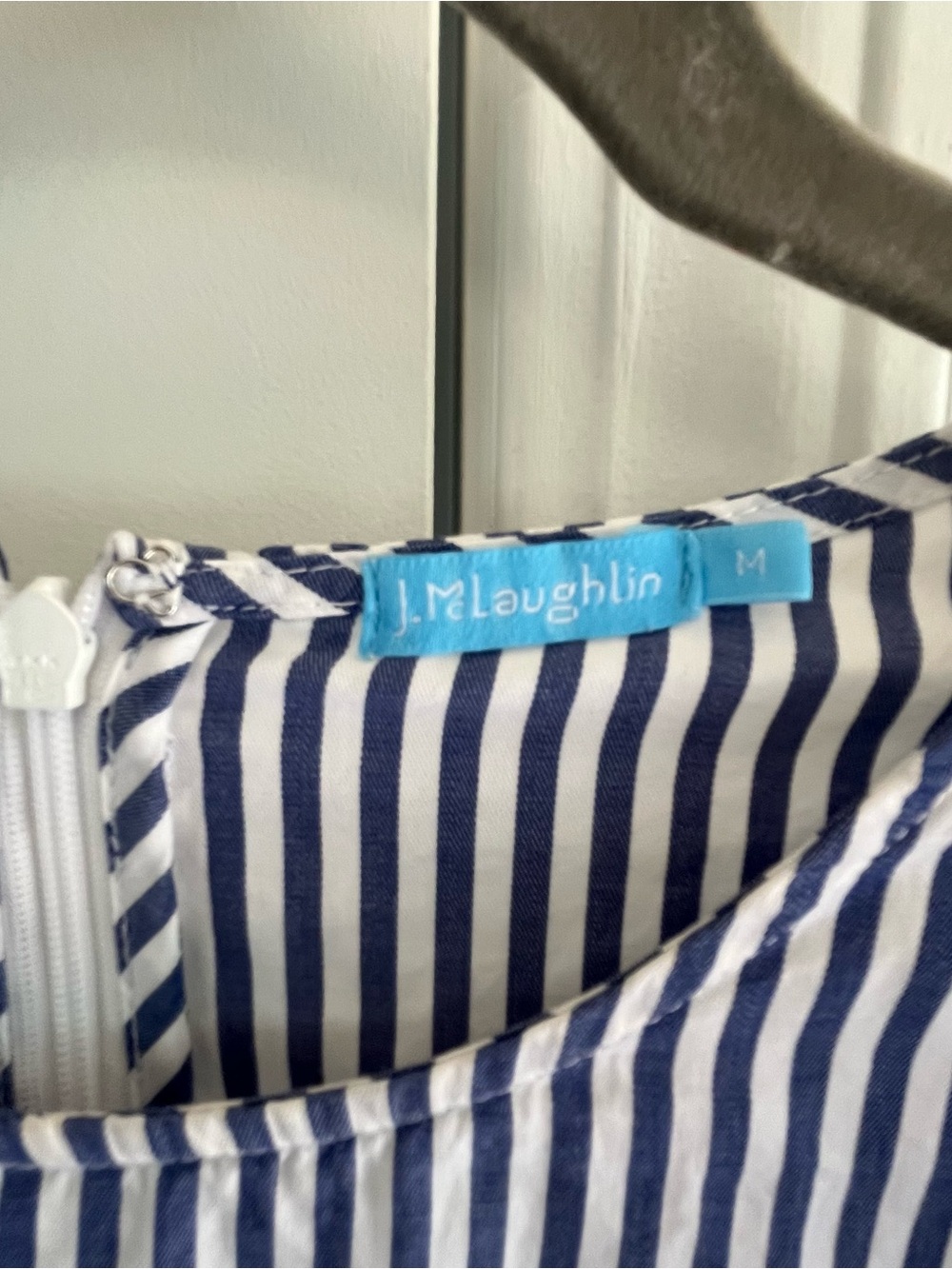 ✨J.McLaughlin Blue & White
Striped Nautical Tie-Cuff Blouse SZ M✨ - Picture 3 of 7